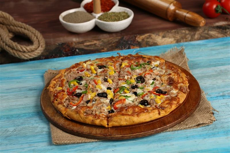 Ton Balıklı Pizza